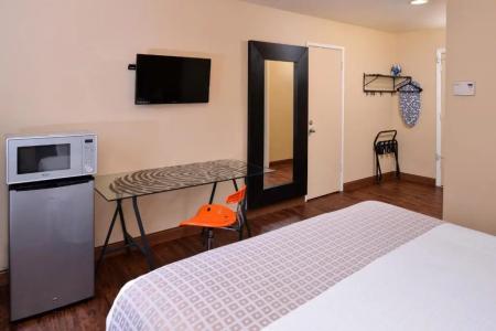 Valued Stay Madison - 33