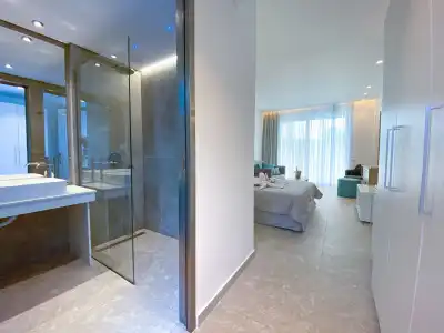 Lardos Bay - 5