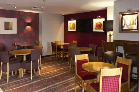Premier Inn London Hanger Lane - 17