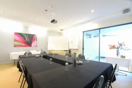 Caloundra Central Apartment - 18