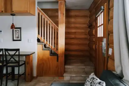 Glacier House Resort - 111
