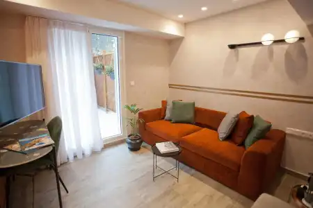Noufara - 6