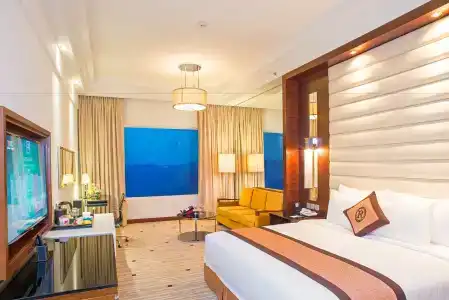 Royal Halong - 40