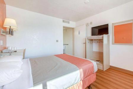 Motel 6 Phoenix North - Bell Road - 22