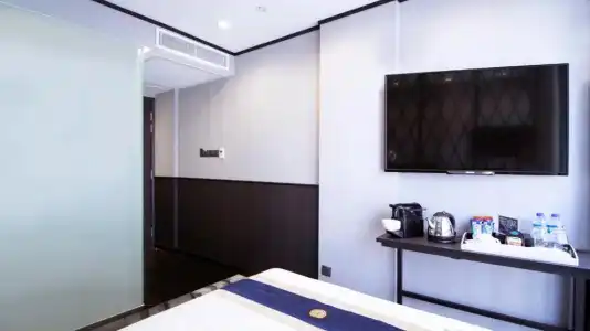 NuVe Urbane - 104
