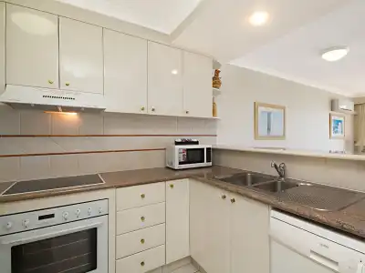Burleigh Mediterranean Resort Enquiries - 19