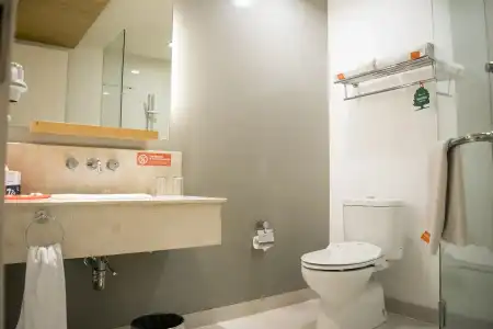 Harris Suites fx Sudirman - 9