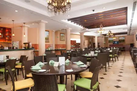 Courtyard By Marriott Cancun Airport - 31