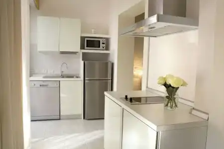 Eros Residence - 12