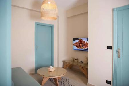 Redcon Suites - 242