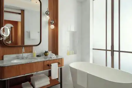 JW Marriott - 52