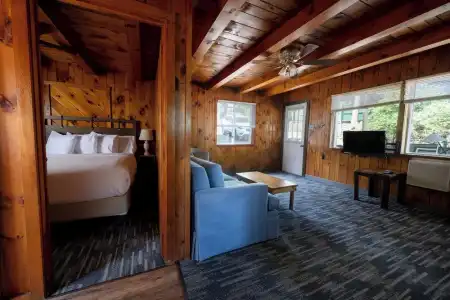 Depe Dene Lakeside Resort - 343