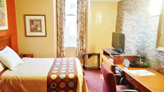 The Mt. Vernon Inn - 37