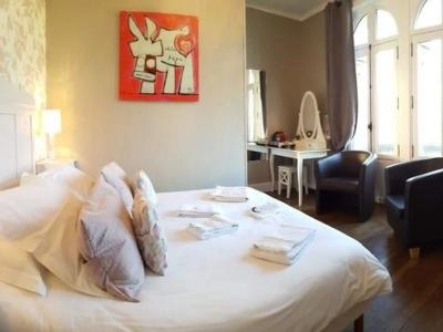 Le Castel Guesthouse - 3