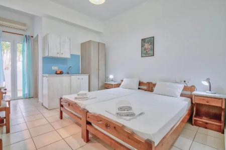 Pavlos Place - 109
