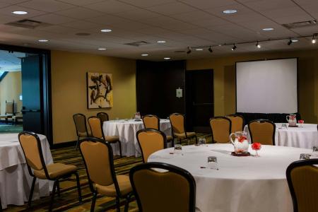 Marriott Greensboro Airport - 32