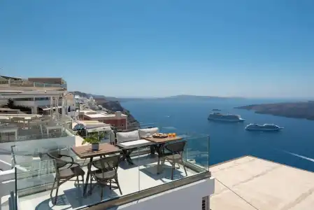 Daydream Luxury Suites - 32