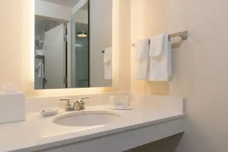 SpringHill Suites by Marriott Grand Rapids North - 40