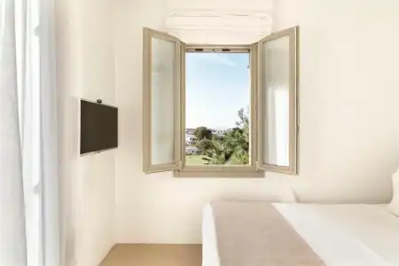 White Tinos Luxury Suites - 170