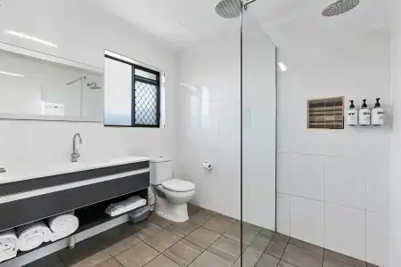 Comfort Inn on Main Hervey Bay - 9