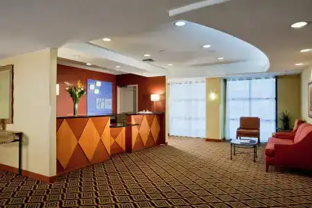 Holiday Inn Express Sacramento Convention Center - 1