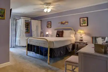 Blue Mountain Mist Country Inn & Spa - 48