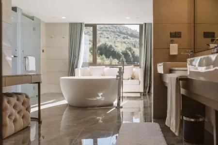 Hilton Lijiang - 186