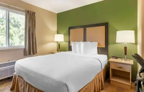 Studio 6 Suites Greenville, SC - Haywood Mall - 28