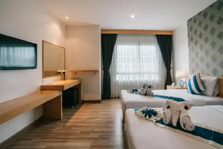 iCheck inn Central Patong - 4