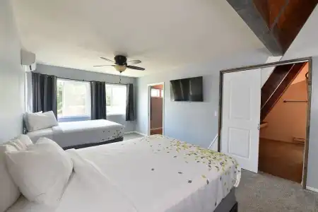 Delton Oaks Resort - 81