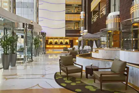 DoubleTree by Hilton & Residences Dubai Al Barsha - 2