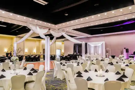 Hilton Garden Inn Fargo - 28
