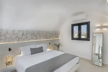 Onyx & Suites - 150