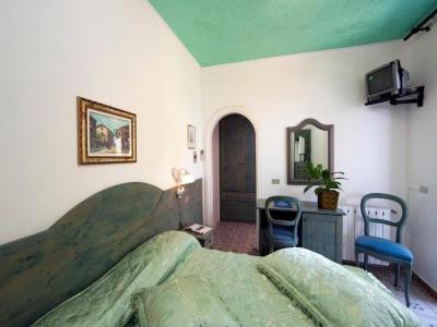 Giardino delle Ninfe e La Fenice - 64