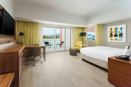 Courtyard by Marriott Santa Monica - 65