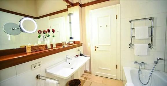 Graflicher Park Grand Resort - 49