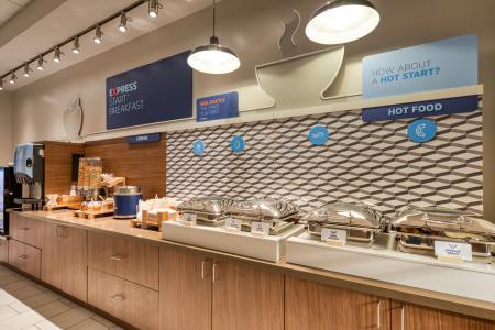 Holiday Inn Express & Suites Charlotte - South End by IHG - 25