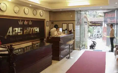 - 61 Luong Ngoc Quyen - 14