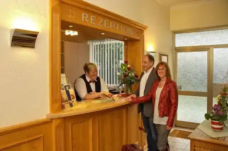 & Restaurant Kaiserhof - 13