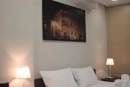 7 Hills Suites - 39