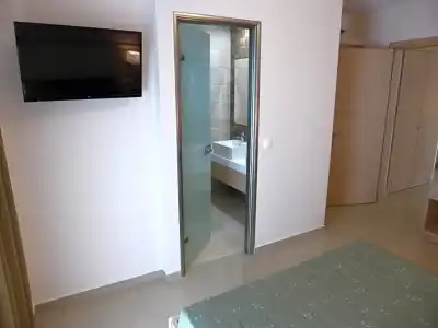 Agrelli & Suites - 102