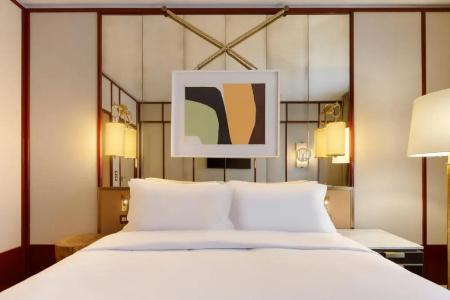Le Belgrand Paris Champs Elysees, Tapestry by Hilton - 60