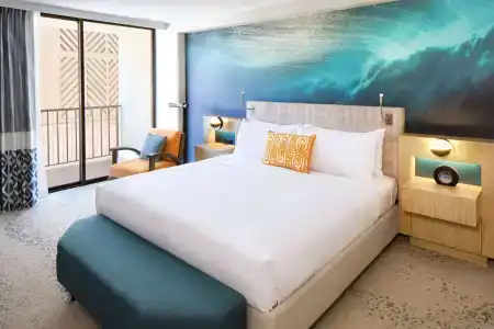 Waikiki Beachcomber by Outrigger - 6