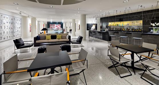 H10 Art Gallery - 25