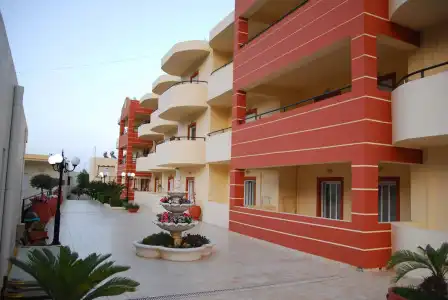 Elpis Studios & Apartments - 0