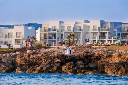 Gold Lagoon Kosher - by Amphora & Suites - 6