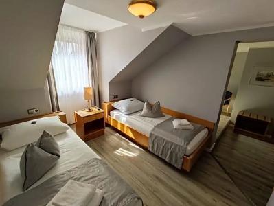 Zum Märchenwald - 22