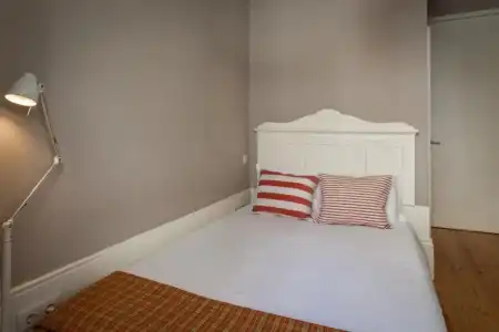 Being Porto Hostel - 55