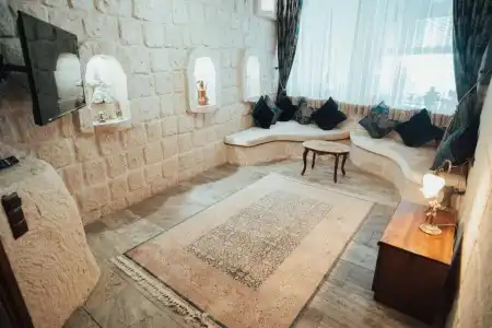 Hu of Cappadocia - 109