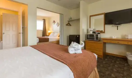 Oasis Inn - 58